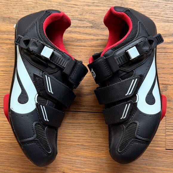 Peloton Shoes Unisex | Black & Red | Size 38 / 7 | Good Used Condition - Picture 8 of 9